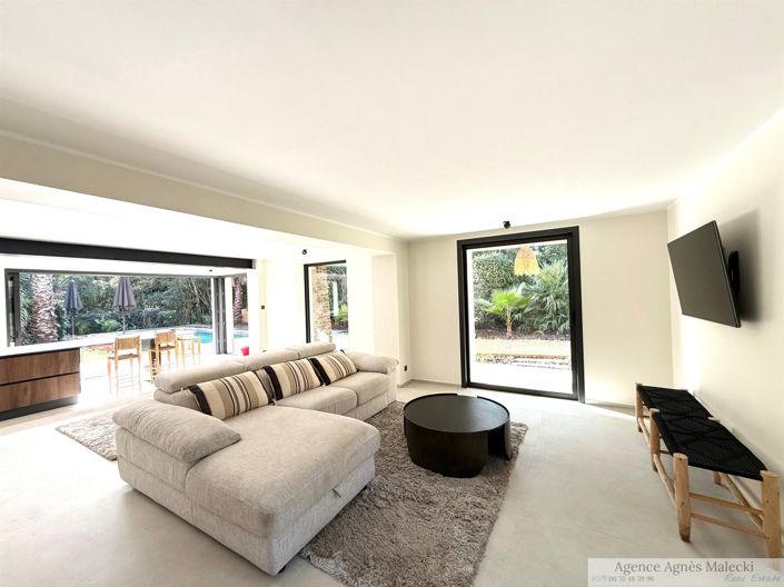 Image No.4-4 Bed House for sale