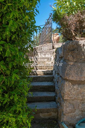 Image No.14-3 Bed House for sale