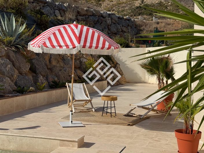 Image No.18-3 Bed House for sale