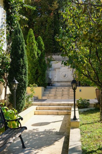 Image No.19-4 Bed House for sale