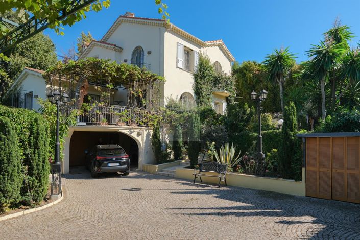 Image No.24-4 Bed House for sale