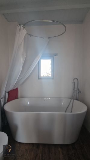 Image No.11-5 Bed House for sale