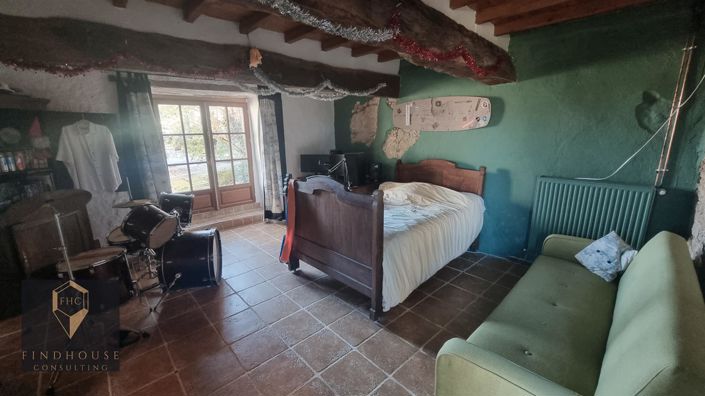 Image No.13-5 Bed House for sale