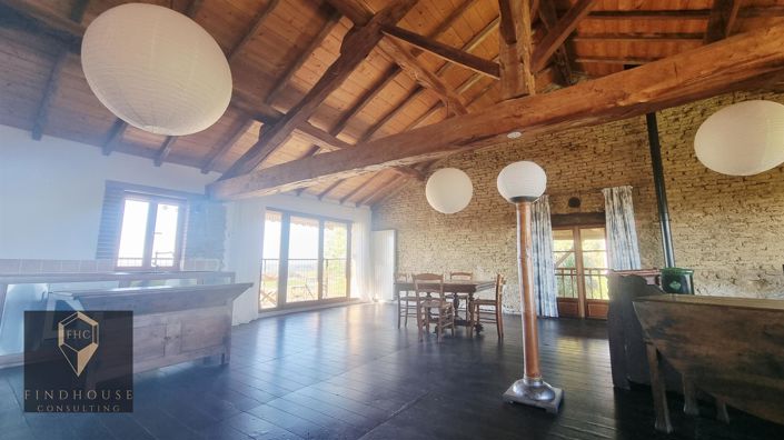 Image No.18-5 Bed House for sale