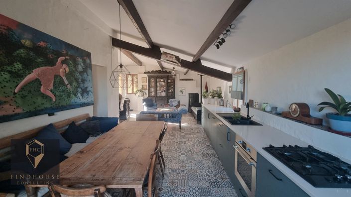 Image No.6-5 Bed House for sale