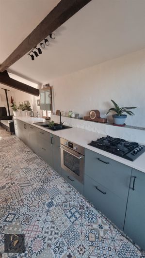 Image No.7-5 Bed House for sale