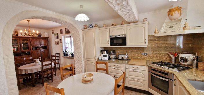 Image No.13-4 Bed House for sale