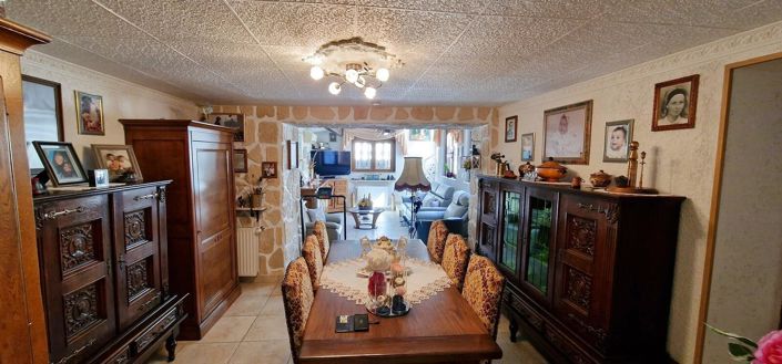 Image No.9-4 Bed House for sale