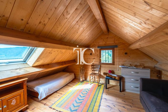 Image No.10-2 Bed House for sale