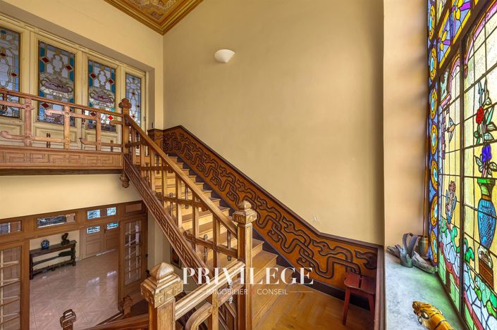 Image No.25-7 Bed House for sale