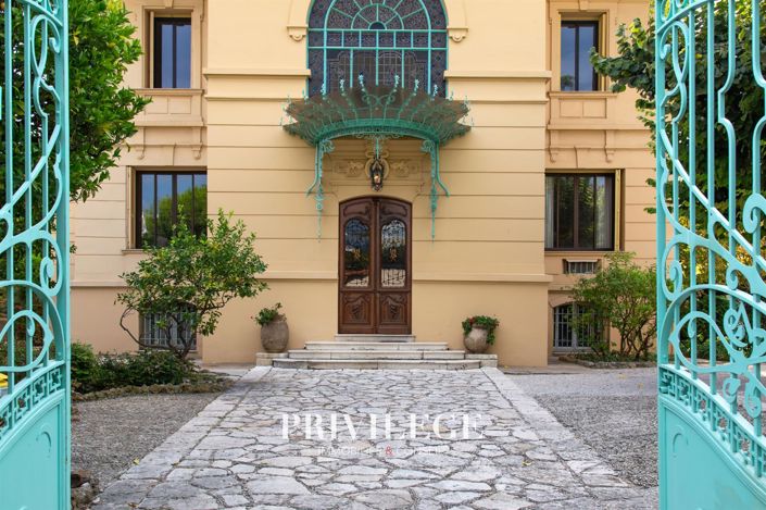 Image No.5-7 Bed House for sale