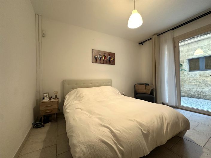 Image No.6-2 Bed House for sale