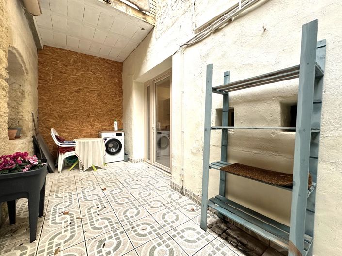 Image No.8-2 Bed House for sale