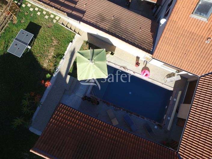 Image No.12-25 Bed House for sale