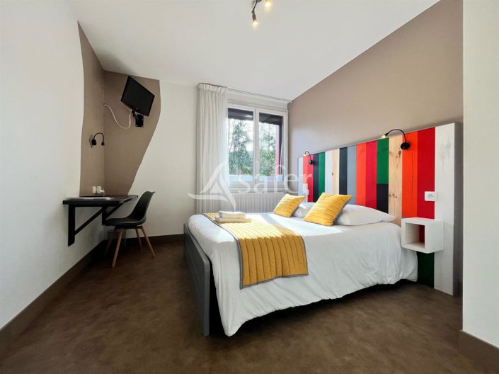 Image No.6-25 Bed House for sale