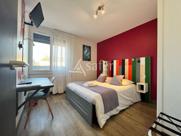 Image No.7-25 Bed House for sale