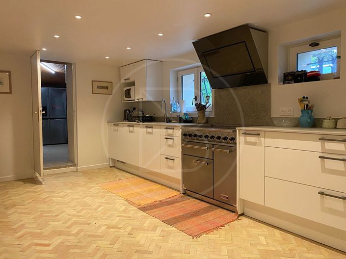 Image No.4-5 Bed House for sale