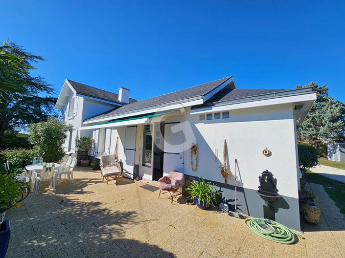 Image No.12-2 Bed House for sale