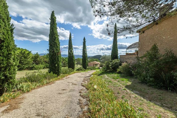 Image No.10-7 Bed House for sale