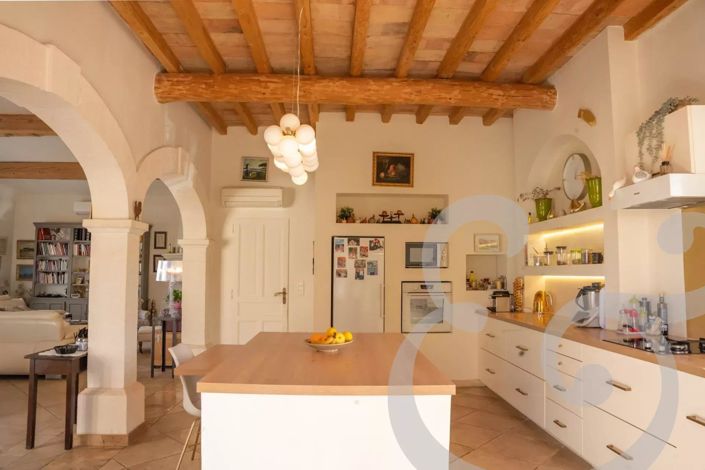 Image No.18-4 Bed House for sale