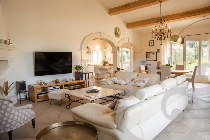 Image No.5-4 Bed House for sale