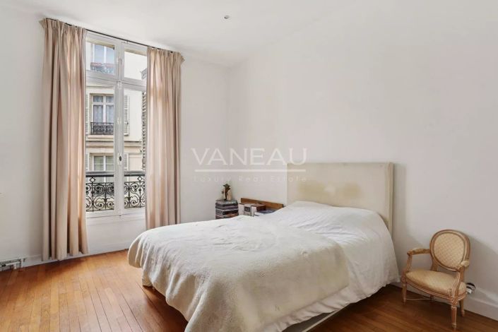 Image No.10-3 Bed Apartment for sale