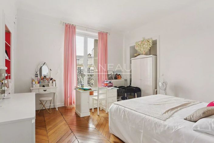 Image No.13-3 Bed Apartment for sale