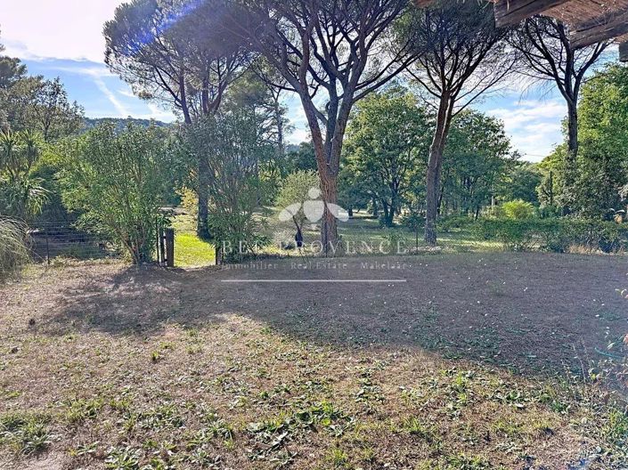 Image No.5-5 Bed House for sale