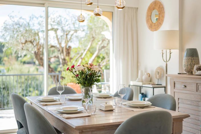 Image No.12-4 Bed House for sale