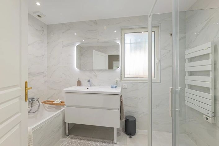 Image No.19-4 Bed House for sale