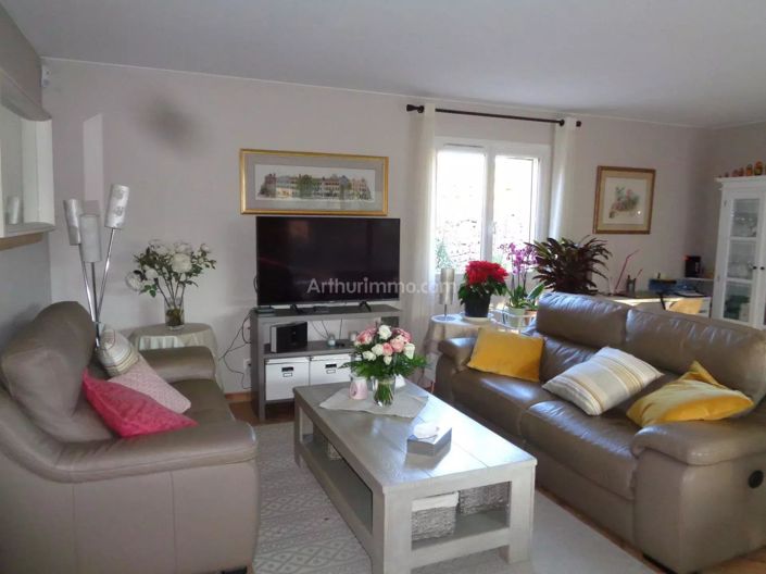 Image No.15-4 Bed House for sale