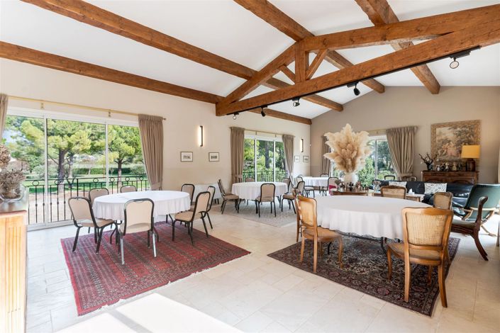 Image No.10-24 Bed House for sale