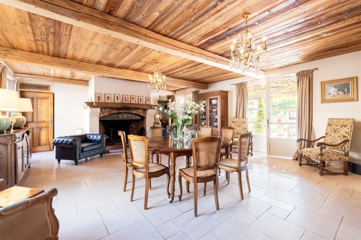 Image No.11-24 Bed House for sale