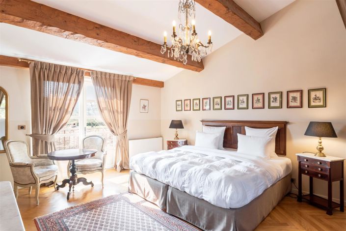 Image No.15-24 Bed House for sale