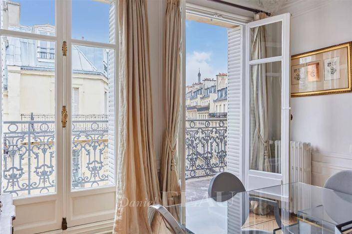 Image No.12-5 Bed Apartment for sale