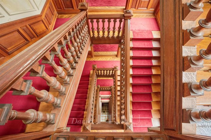 Image No.15-5 Bed Apartment for sale