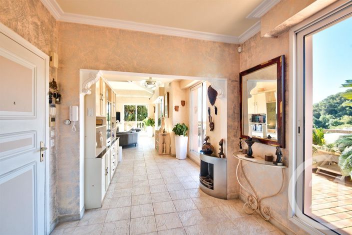 Image No.7-3 Bed Apartment for sale