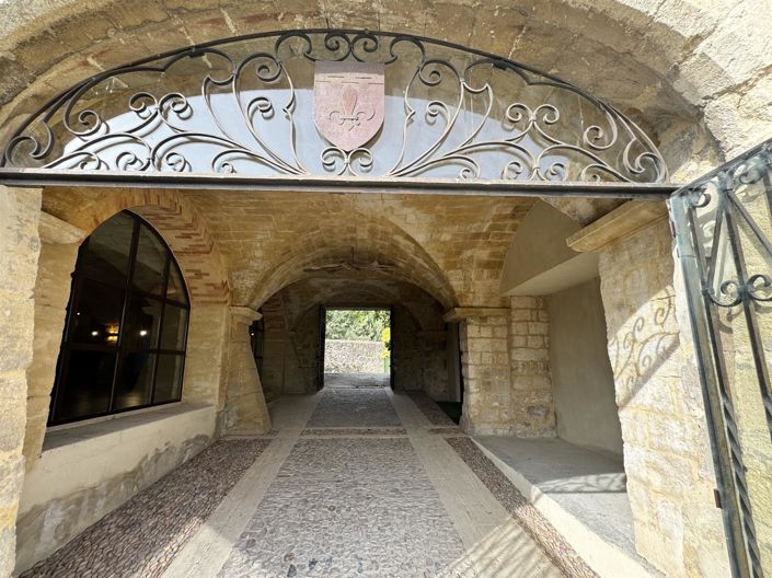 Image No.12-10 Bed House for sale