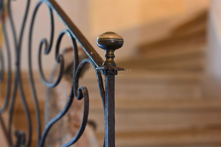 Image No.20-7 Bed House for sale