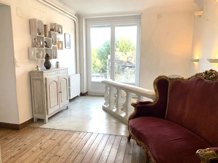 Image No.11-7 Bed House for sale