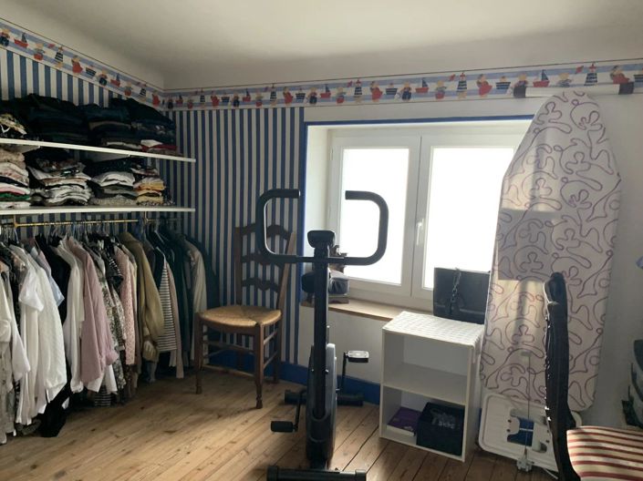 Image No.22-7 Bed House for sale