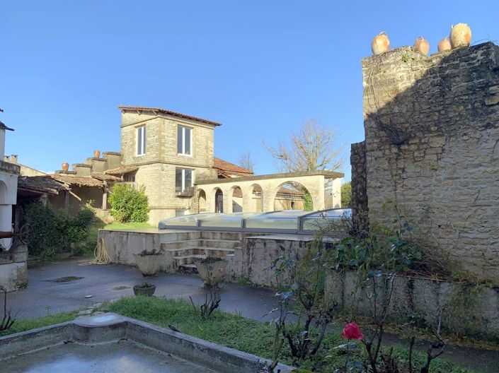 Image No.28-7 Bed House for sale