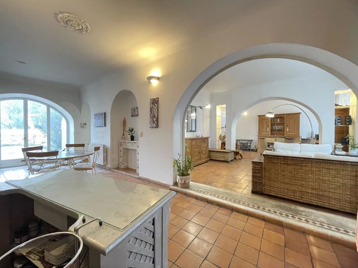 Image No.3-7 Bed House for sale