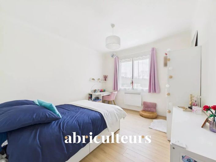 Image No.7-3 Bed House for sale