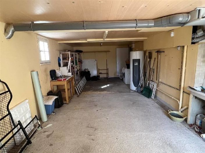 Image No.8-3 Bed House for sale