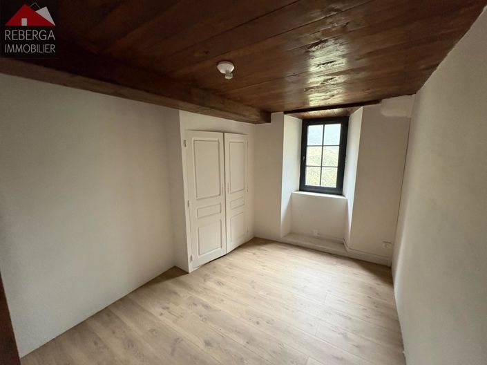 Image No.17-3 Bed House for sale