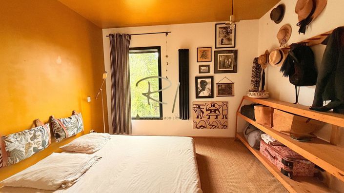 Image No.6-4 Bed House for sale