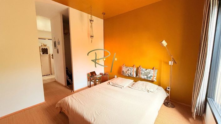 Image No.8-4 Bed House for sale