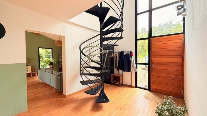 Image No.9-4 Bed House for sale