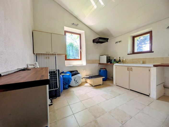 Image No.10-4 Bed House for sale